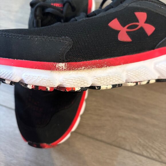Athletic_Shoes
